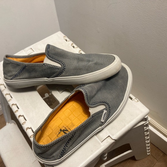 VANS slip-on shoes - Picture 9 of 9